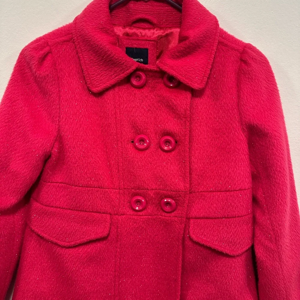 GAP bright pink